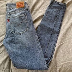 Levi’s 711 Skinny